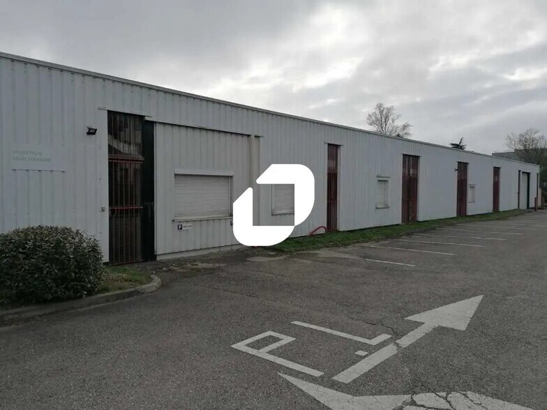 54 Avenue De L'Industrie, Rillieux-la-Pape à louer - Photo de l’immeuble – Image 3 sur 20