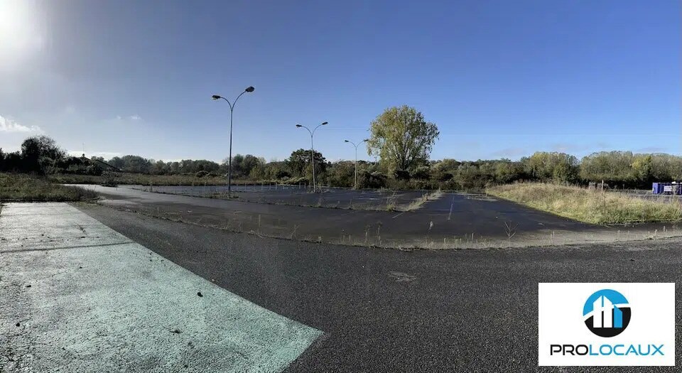Terrain dans Moreuil à louer - Photo de l’immeuble – Image 1 sur 2