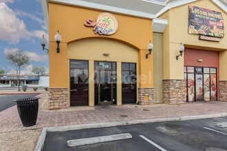 5181-5191 W Charleston Blvd, Las Vegas, NV à louer Photo intérieure– Image 1 sur 11