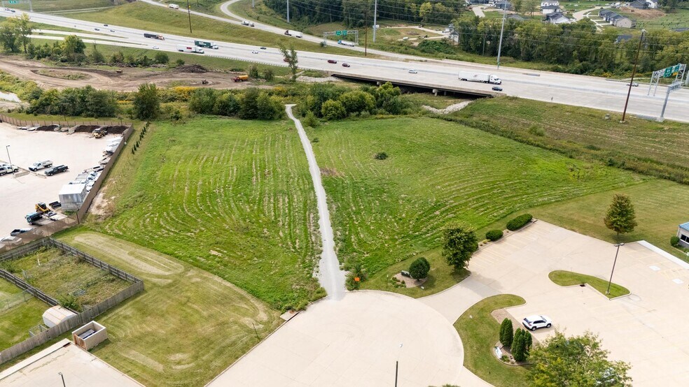 4120 Westcor Ct, Coralville, IA à vendre - Photo de l’immeuble – Image 2 sur 11