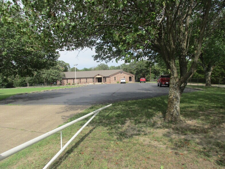 8500 Frankoma Rd, Tulsa, OK à vendre - Photo de l’immeuble – Image 3 sur 12