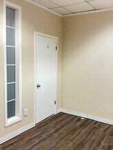 2222 Western Trails Blvd, Austin, TX à louer Photo intérieure– Image 2 sur 3