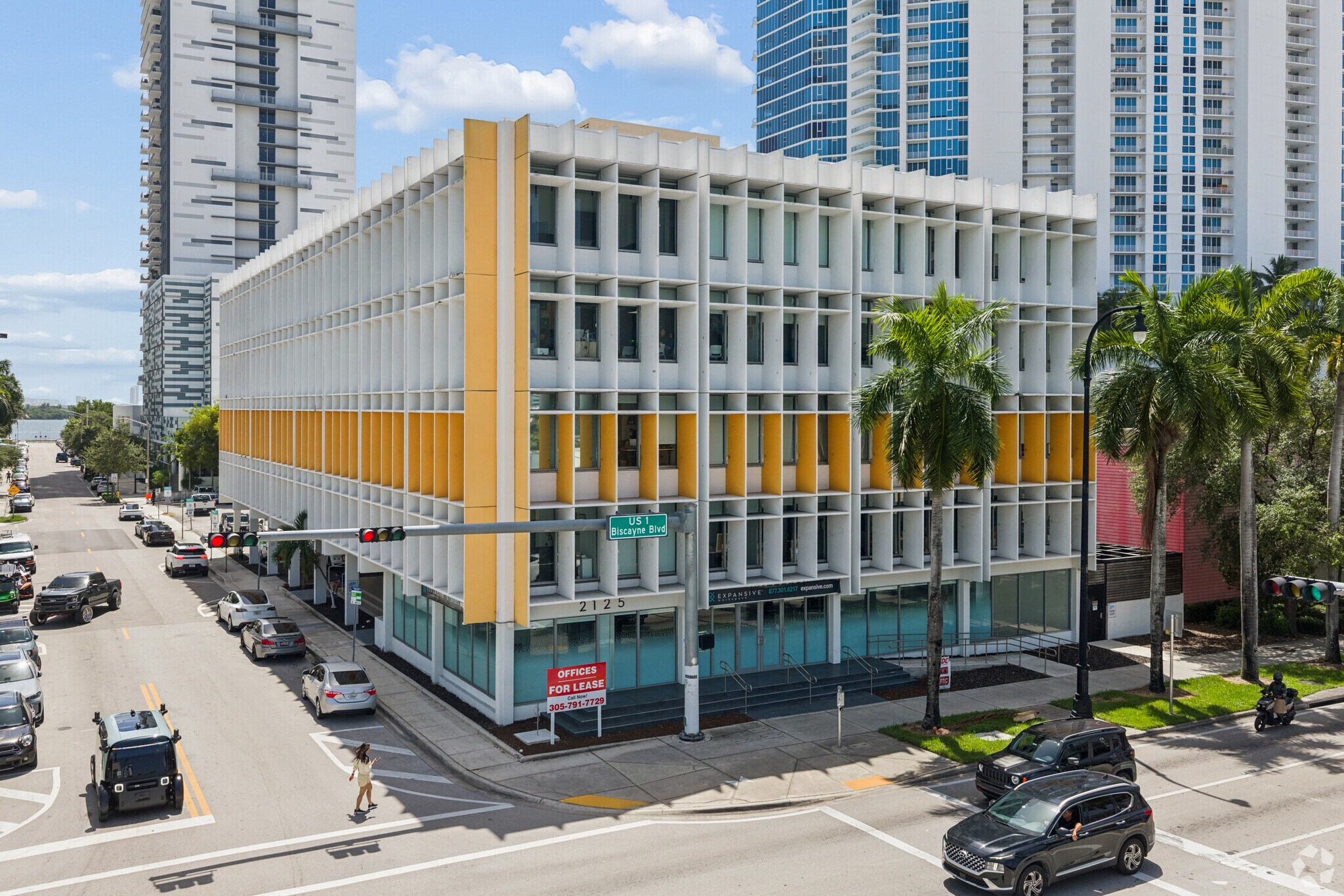 2125 Biscayne Blvd, Miami, FL à louer Photo de l’immeuble– Image 1 sur 15