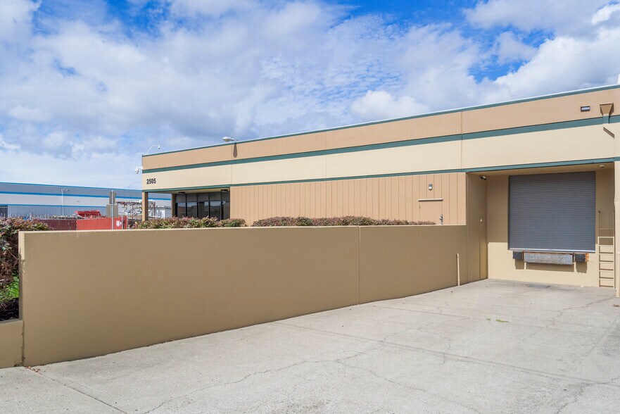 2505 Amaral Ct, Hayward, CA à vendre - Photo de l’immeuble – Image 2 sur 79