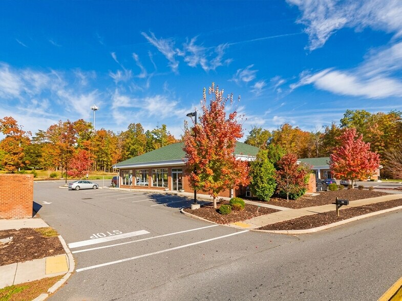 63 Market St, Palmyra, VA à vendre - Photo de l’immeuble – Image 2 sur 7
