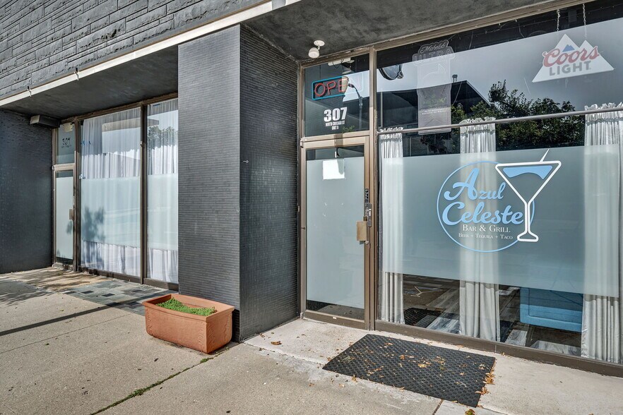 307 N Chicago St, Joliet, IL à louer - Photo de l’immeuble – Image 2 sur 24