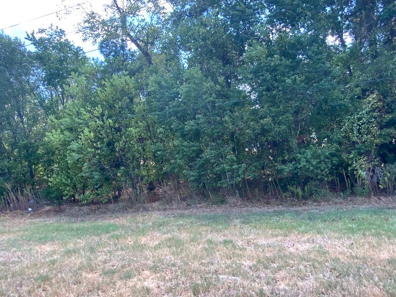 115 Sentinel Oaks, Pinehurst, TX à vendre - Photo de l’immeuble – Image 3 sur 16