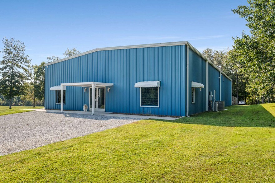 456 Lakewood Park Rd, Beechgrove, TN à vendre - Photo de l’immeuble – Image 3 sur 63