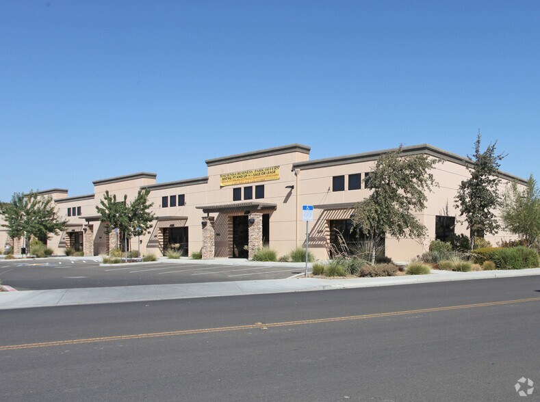 30 G St, Los Banos, CA à louer - Photo principale – Image 1 sur 7