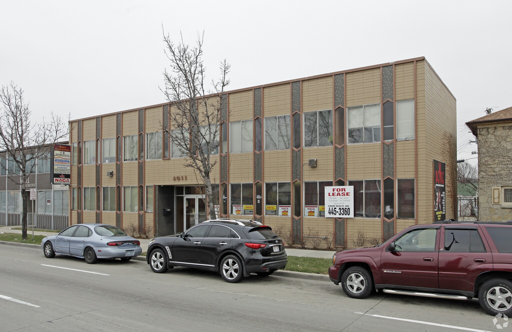 4011 W Capitol Dr, Milwaukee, WI à louer Photo principale– Image 1 sur 9