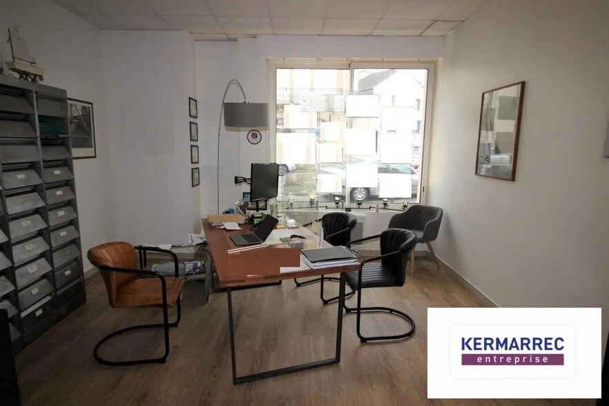 Bureau dans Vannes à louer - Photo de l’immeuble – Image 2 sur 3