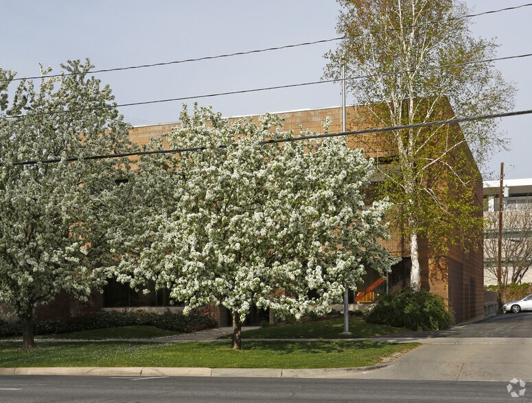 466 S 400 E, Salt Lake City, UT à louer - Photo principale – Image 1 sur 8