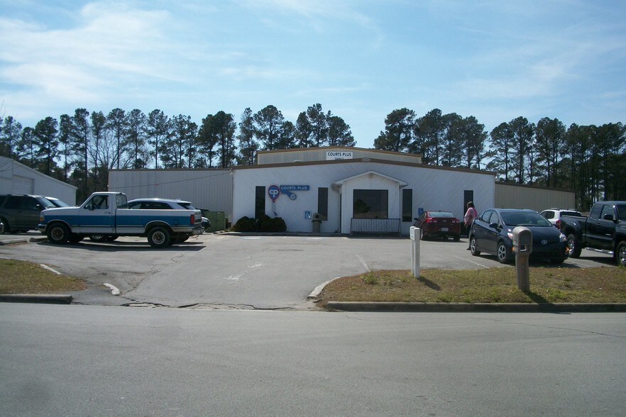 2911 Brunswick Ave, New Bern, NC à louer - Photo principale – Image 1 sur 35