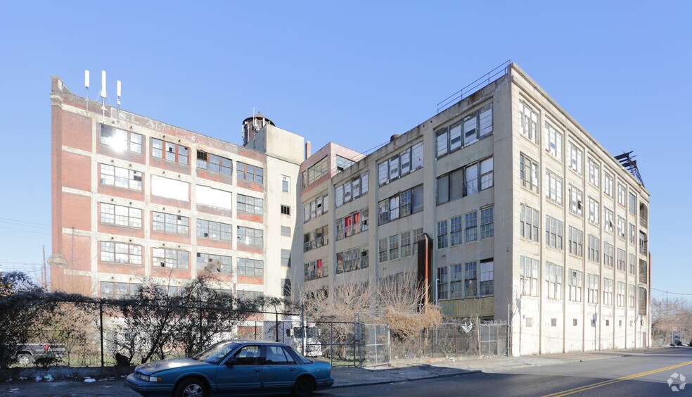 459 W Glenwood Ave, Philadelphia, PA à vendre - Photo de l’immeuble – Image 2 sur 6