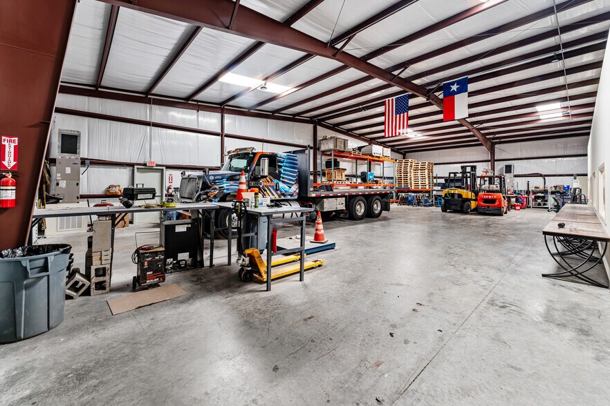 21265 Blair Rd, Conroe, TX à vendre - Photo de l’immeuble – Image 3 sur 27