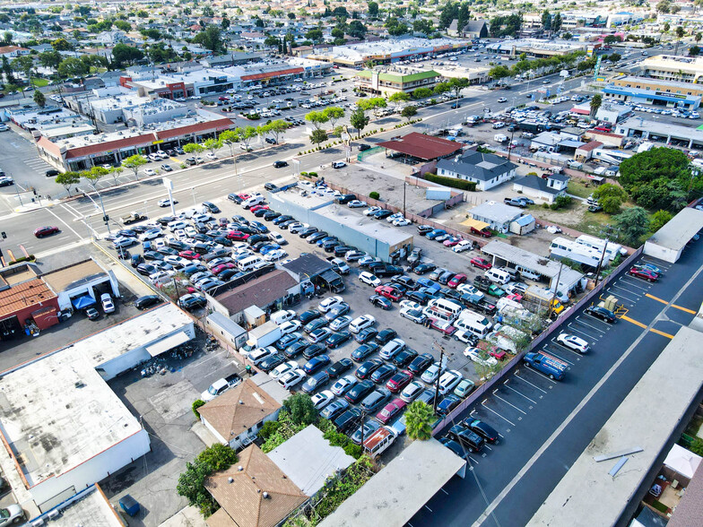 9943 Garden Grove Blvd, Garden Grove, CA à vendre - Photo de l’immeuble – Image 2 sur 8