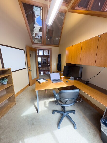 3001-4001 Northstar Dr, Truckee, CA à louer - Photo de l’immeuble – Image 3 sur 9