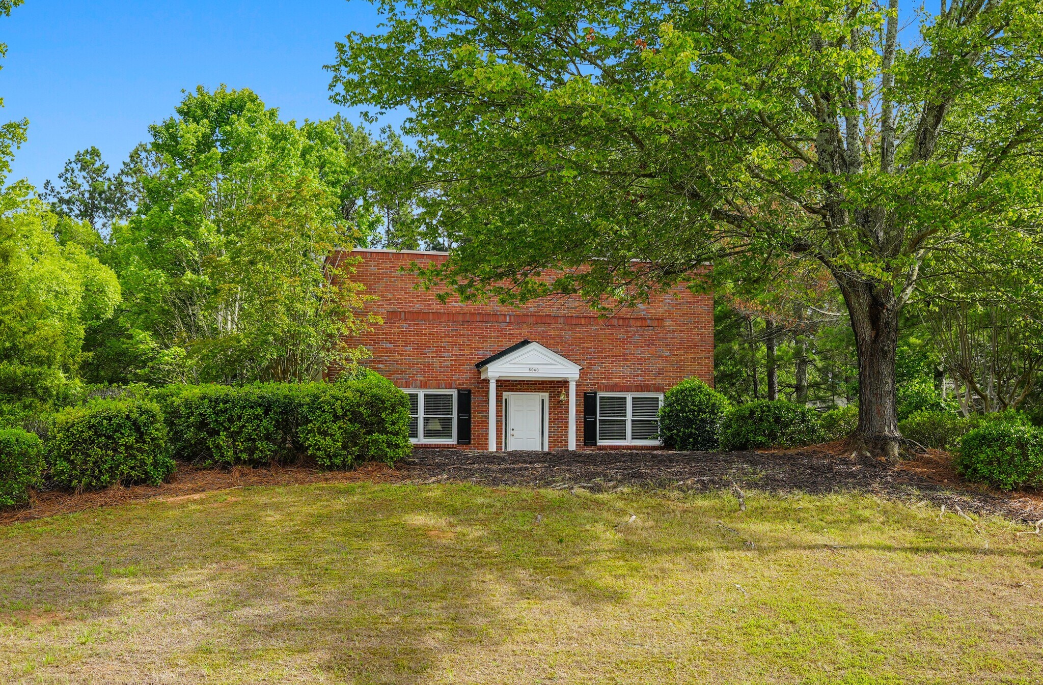 5040 Old Ellis Pt, Roswell, GA à vendre Photo principale– Image 1 sur 2