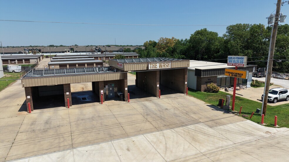 19874 W Kellogg Dr, Goddard, KS à vendre - Photo de l’immeuble – Image 1 sur 4