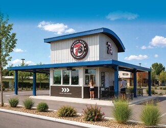 Plus de détails pour 1421 Freeport Rd, Natrona Heights, PA - Local commercial à vendre