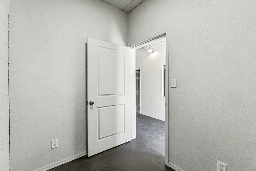 1417-1421 E Washington St, Phoenix, AZ à louer - Photo de l’immeuble – Image 3 sur 34