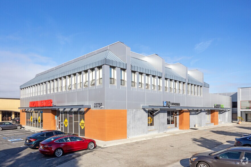 22750 Hawthorne Blvd, Torrance, CA à louer - Photo de l’immeuble – Image 2 sur 2