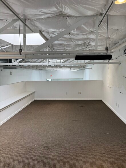 2251 Vantage St, Dallas, TX à louer - Photo intérieure – Image 3 sur 10