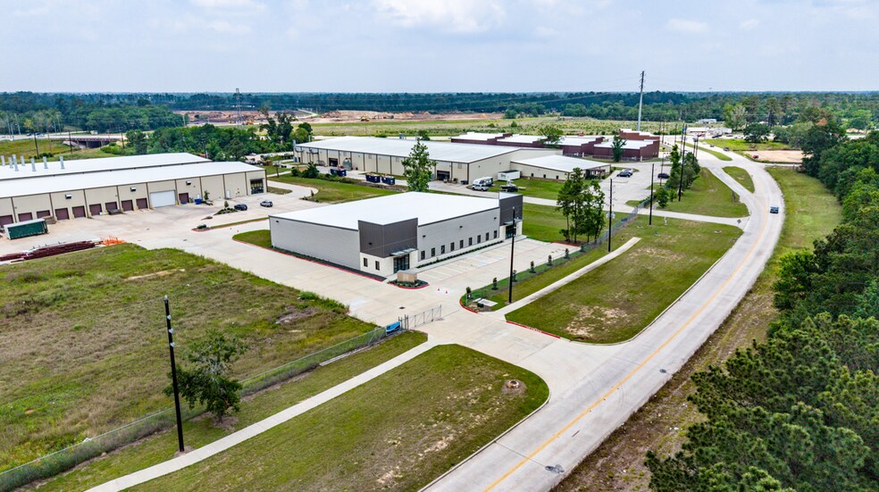 4551-A E Richey Rd, Humble, TX à louer - Photo de l’immeuble – Image 3 sur 6
