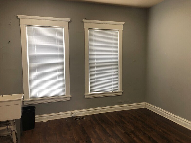 514 N Lake St, Aurora, IL à louer - Photo de l’immeuble – Image 2 sur 5