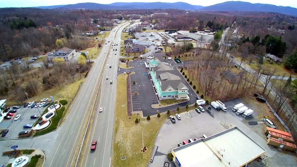 1145-1147 Route 9, Wappingers Falls, NY à louer - Vidéo sur l’annonce professionnelle – Image 2 sur 6