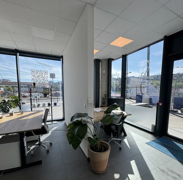 Bureau dans Lyon à louer - Photo de l’immeuble – Image 2 sur 5