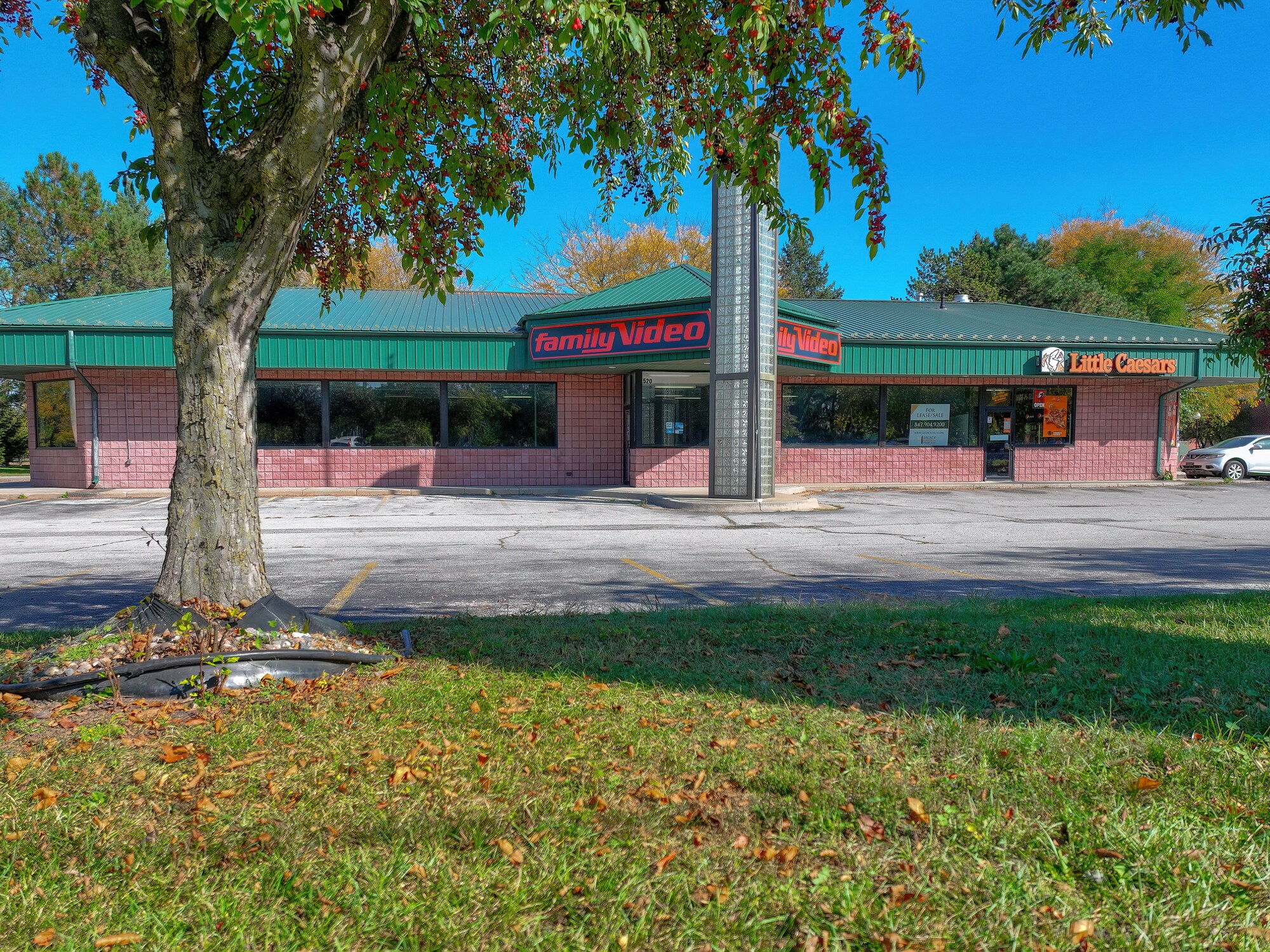 520 Bittersweet Rd, Mishawaka, IN à louer Photo de l’immeuble– Image 1 sur 8