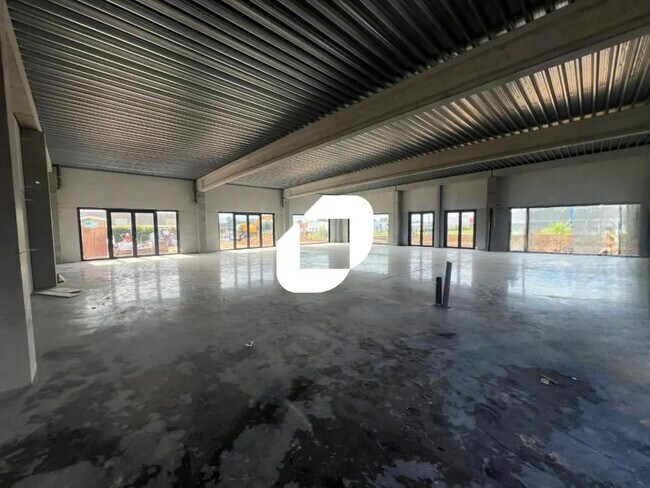 Plus de détails pour 17 Rue Saint Georges, Baralle - Local commercial à louer