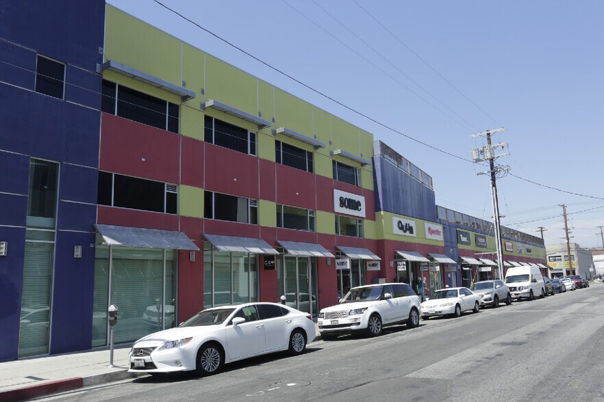 921 Crocker Street Suites 2-7 & 10-18, Los Angeles, CA à vendre - Photo de l’immeuble – Image 2 sur 2