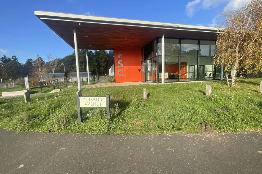 Future Skills Centre, 2 Hudson Road, Bordon à louer - Photo de l’immeuble – Image 2 sur 8