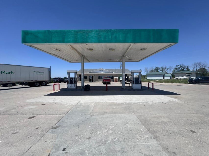 49095 US Highway 65, Lucas, IA à vendre Photo de l’immeuble– Image 1 sur 18