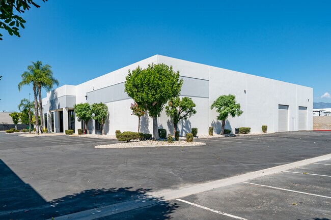 Plus de détails pour 1137 E Philadelphia St, Ontario, CA - Industriel/Logistique à louer