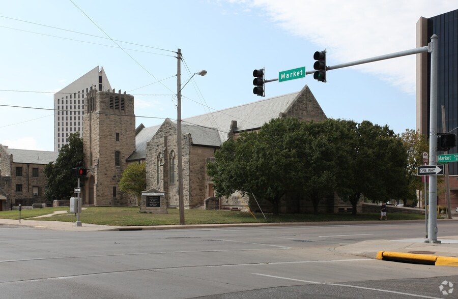 445 N Market St, Wichita, KS à vendre - Photo de l’immeuble – Image 2 sur 4