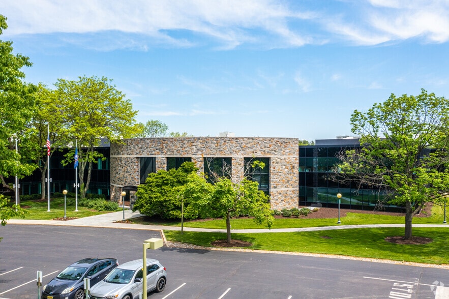 3803 West Chester Pike, Newtown Square, PA à louer - Photo de l’immeuble – Image 2 sur 10