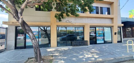 8805-8811 Reseda Blvd, Northridge, CA à louer Photo intérieure– Image 1 sur 18
