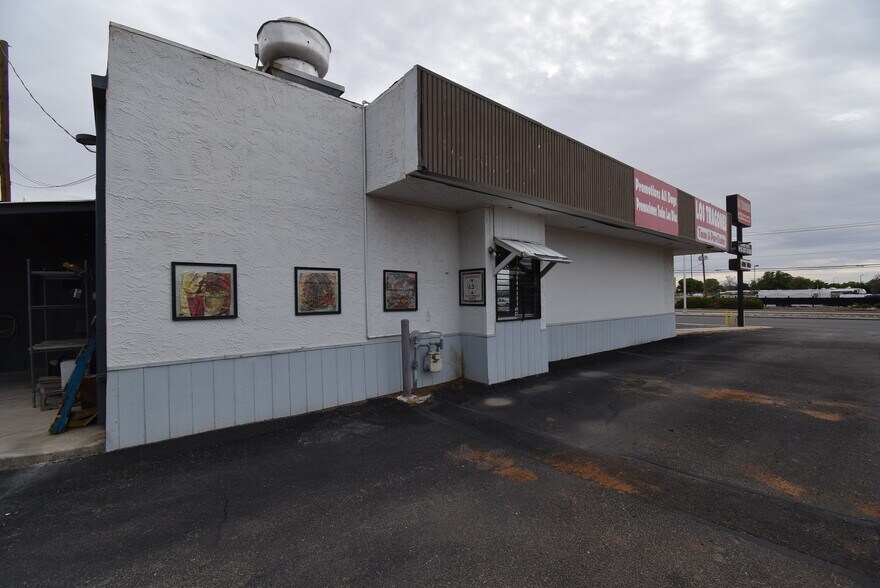 9659 Dyer St, El Paso, TX à louer - Photo de l’immeuble – Image 3 sur 10
