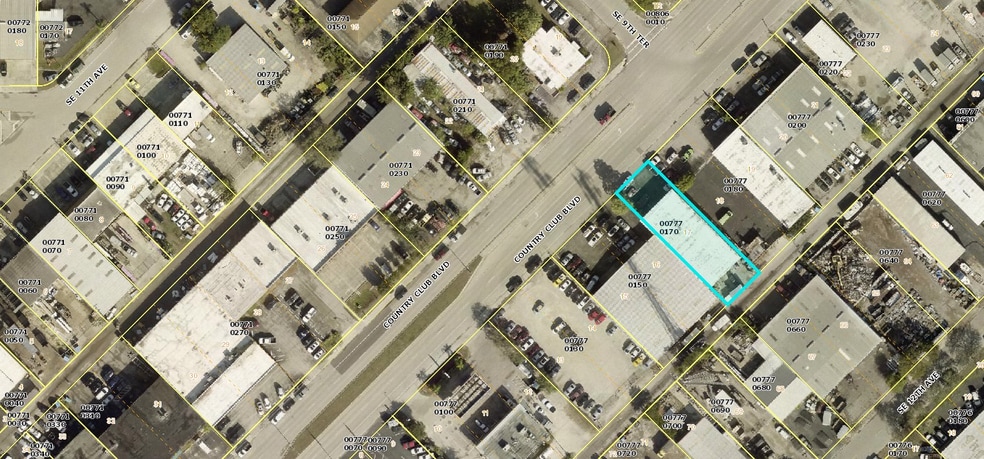 923 Country Club Blvd, Cape Coral, FL à vendre - Aérien – Image 2 sur 11
