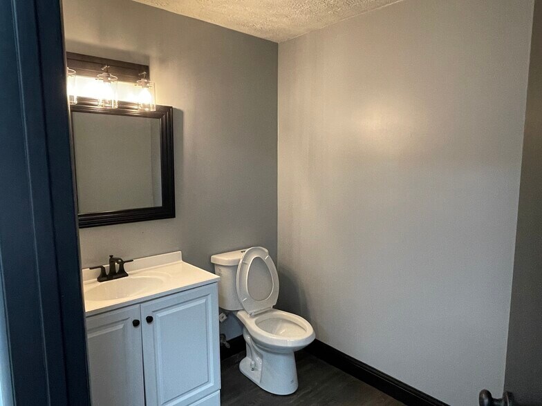 43 2nd, Ashland, OH à louer - Photo de l’immeuble – Image 3 sur 11