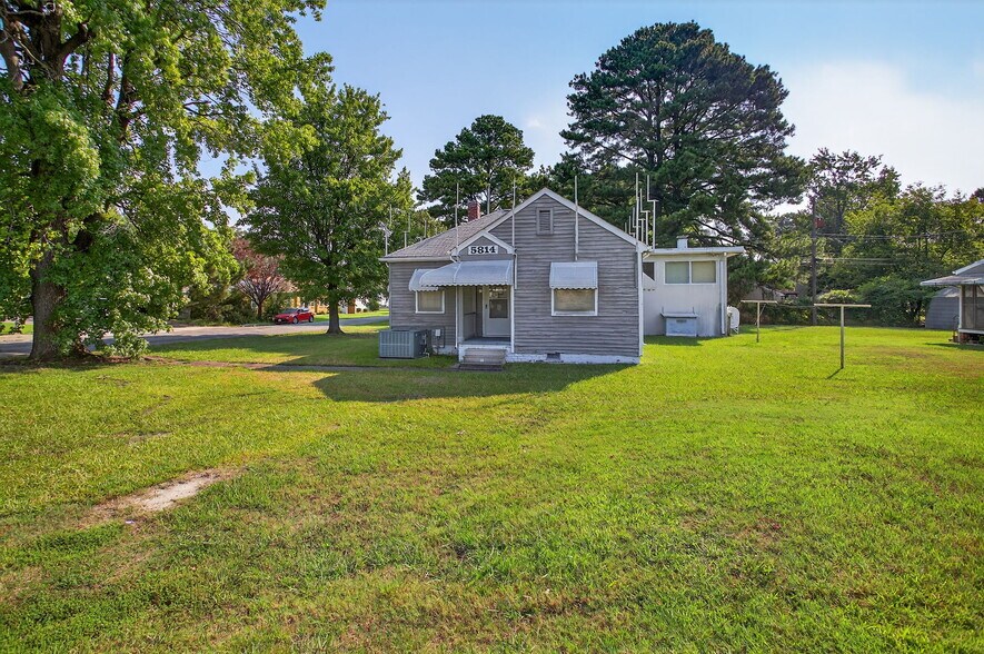 5812 Jefferson Ave, Newport News, VA à vendre - Photo de l’immeuble – Image 2 sur 28