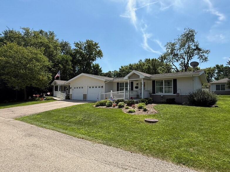 Hearthstone Communities portefeuille de 7 biens à vendre sur LoopNet.fr - Photo de l’immeuble – Image 3 sur 4