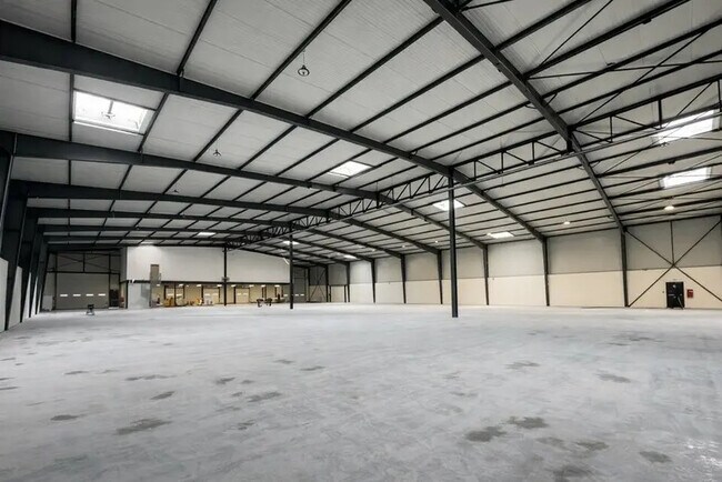 Plus de détails pour 6 Avenue Armand Esders, Le Blanc-Mesnil - Industriel/Logistique à louer