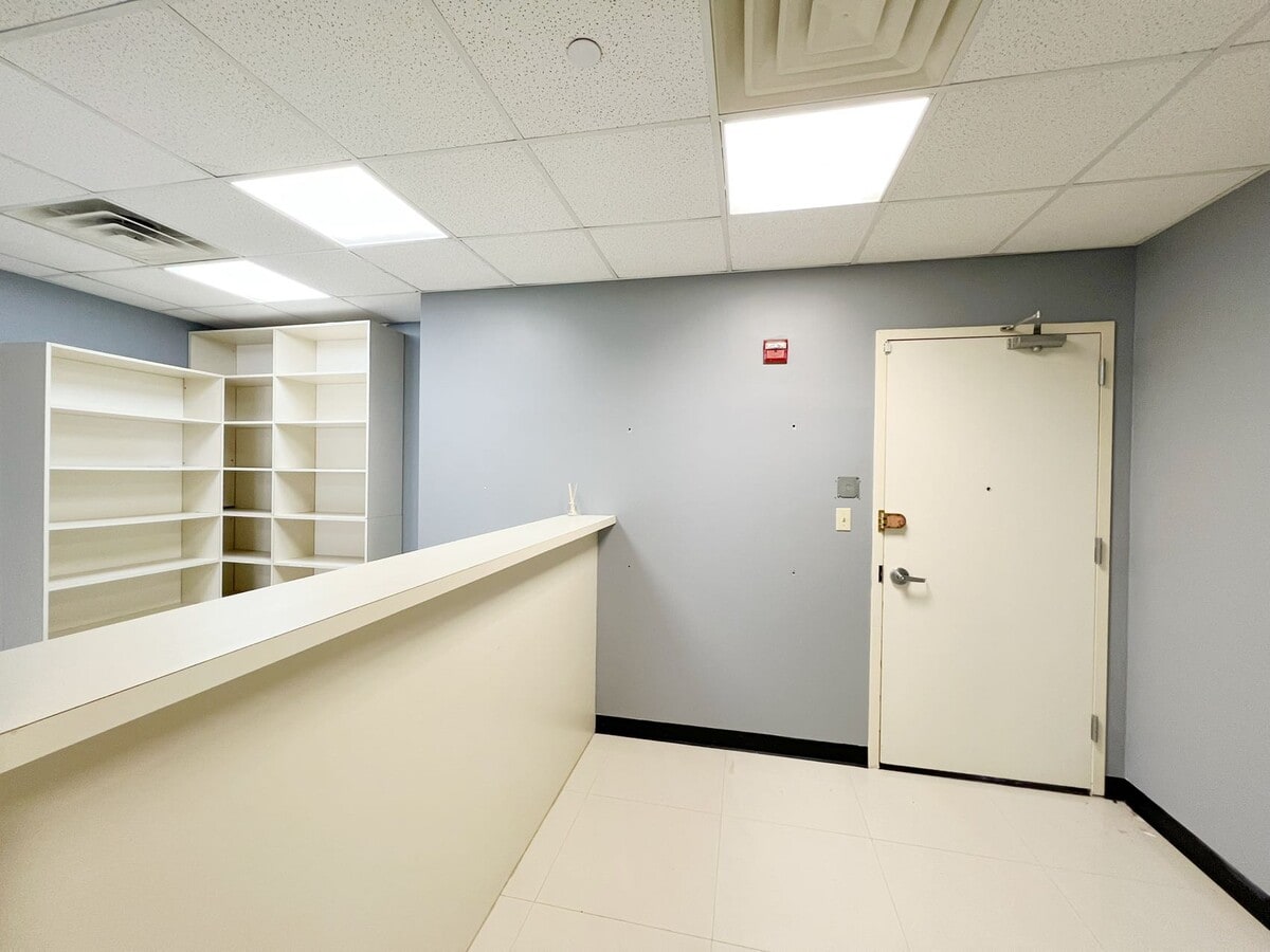 128-138 Mott St, New York, NY 10013 - Lot 510 - - Photo intérieure - Image 1 of 11