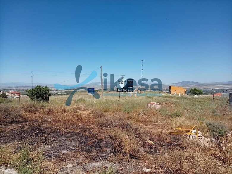 Terrain dans Baza, Granada à vendre - Photo de l’immeuble – Image 2 sur 9