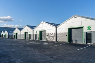 Plus de détails pour 23 Crown Rd, Enfield - Local d'activités à louer