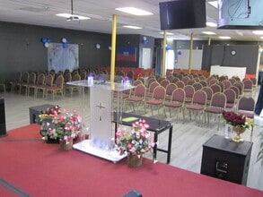 6011-6025 103rd St, Jacksonville, FL à louer Photo intérieure– Image 2 sur 6